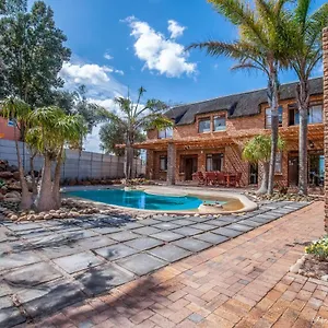 https://sunset-guesthouse.hotels-capetown.com